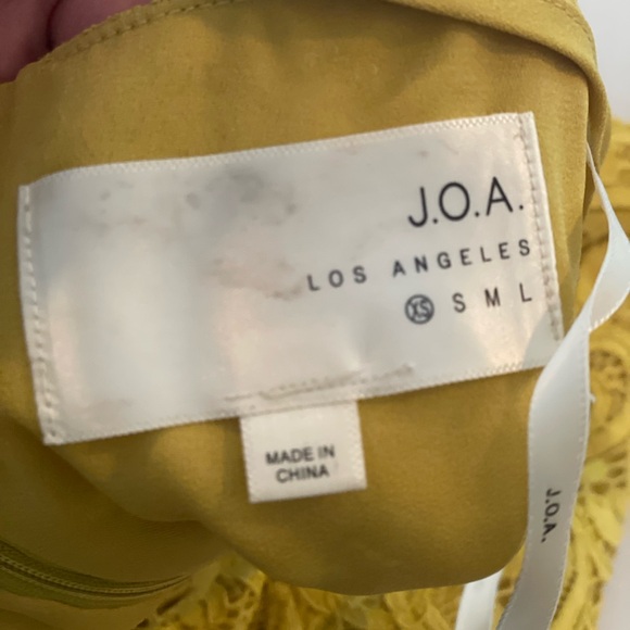 JOA lace tank crop top - Picture 3 of 8